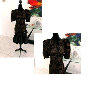 Vintage Sparkly Glittery Ruffle Bottom Short Sleeve Dress S Black Gold 80s